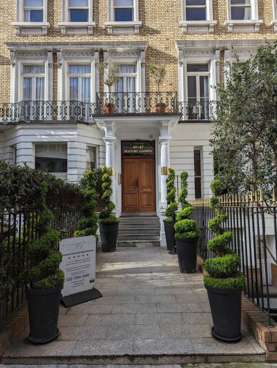 Beaufort House Serviced Apartment