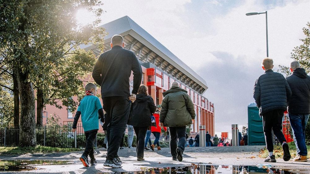 Liverpool FC (Anfield)